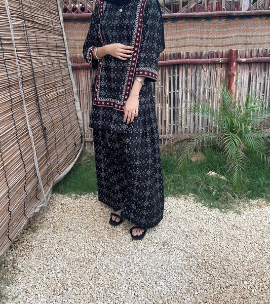 Embroidered Farshi 3PC (Lawn)